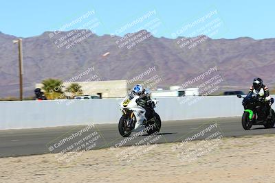 media/Jan-09-2022-SoCal Trackdays (Sun) [[2b1fec8404]]/Front Straight Speed Shots (1pm)/